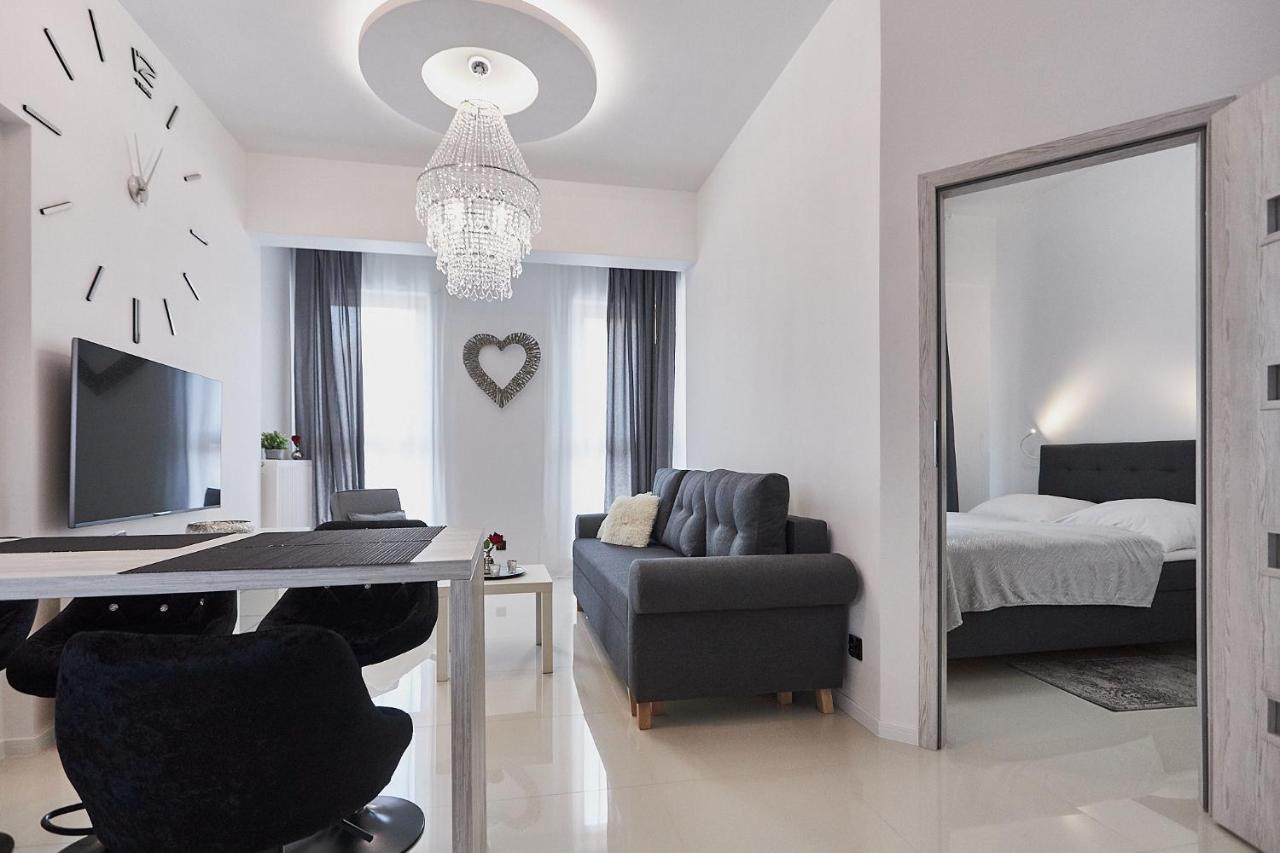 - Platan Tower *