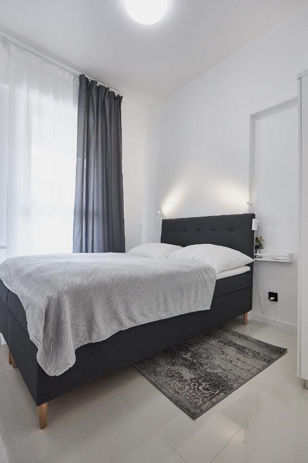 - Platan Tower Apartment